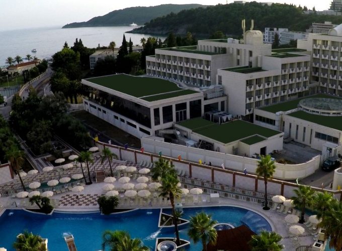Один з кращих сімейних готелів Чорногорії Mediteran Wellness & Spa 4* з аквапарком - виліт з Кишинева або Жешува