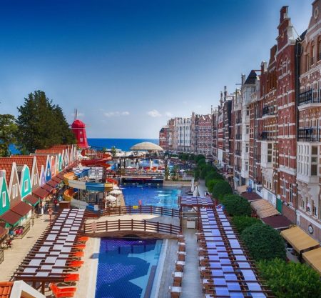 Молодежный отдых в турецком отеле Orange County Resort Hotel Kemer 5* с неповторимым дизайном в стиле Амстердама
