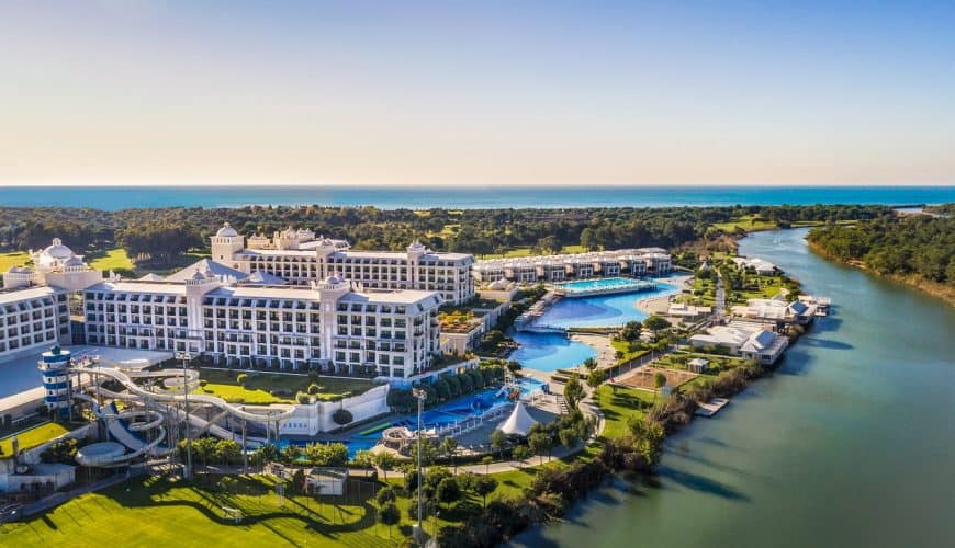 Розкішний TITANIC DELUXE GOLF BELEK 5* з перельотом і харчуванням Ultra All Inclusive. Спеціальні ціни для сімей з дітьми!