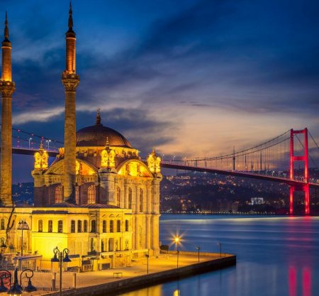 Стамбул + отдых на море на День Независимости (5 ночей) от 414€