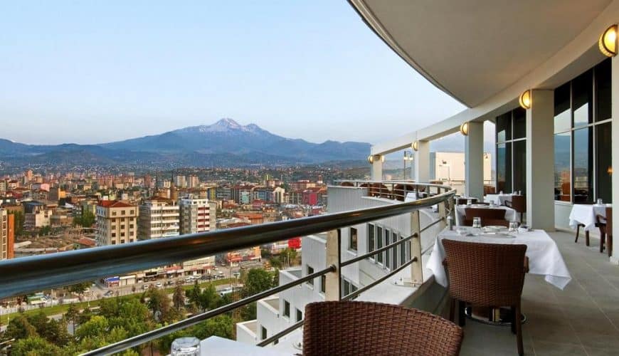 Горнолыжный тур в Турцию в отель Wyndham Grand Kayseri 5*