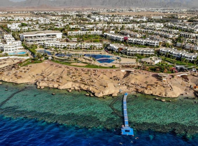 Шарм-ель-Шейх: Ultra All Inclusive готель Monte Carlo Sharm Resort & Spa 5*, акція на виліт з Кишинева: 1 чи 2 дитини з 2 дорослими відпочивають безкоштовно, оплачується лише переліт!