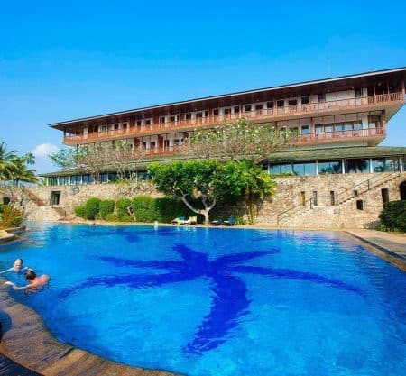 Шри-Ланка на 11 ночей: прекрасный отель Bentota Beach By Cinnamon 5* с рейтингом 9.1 из 10