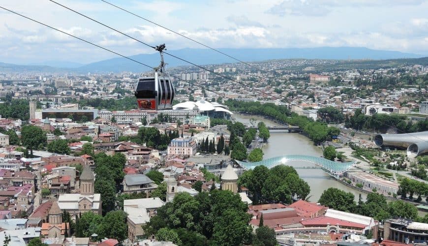 Вікенди в Тбілісі в квітні: хороші готелі в центрі зі сніданками від 285€