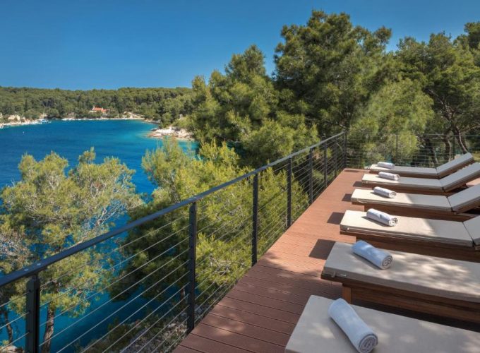 Відпочинок в Хорватії в All Inclusive готелі Gava Waterman Milna Resort 4*