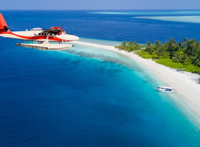 Мальдіви, акція: Сеntara Grand Island Resort & SPA 5* - безкоштовний трансфер на гідроплані, виліт 30.03 з Варшави, 2965€