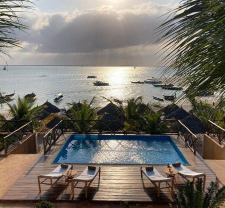 Неделя на Занзибаре на День влюбленных в новом отеле Almasi Beach Resort Kendwa 4*+ с питанием All Inclusive. Перелет на прямом рейсе 11 часов (с дозаправкой)
