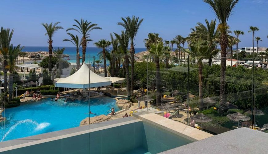 Травневі свята на Кіпрі у стильних готелях з високим рейтингом від 515€, виліт з Кишинева 26.04 та 03.05