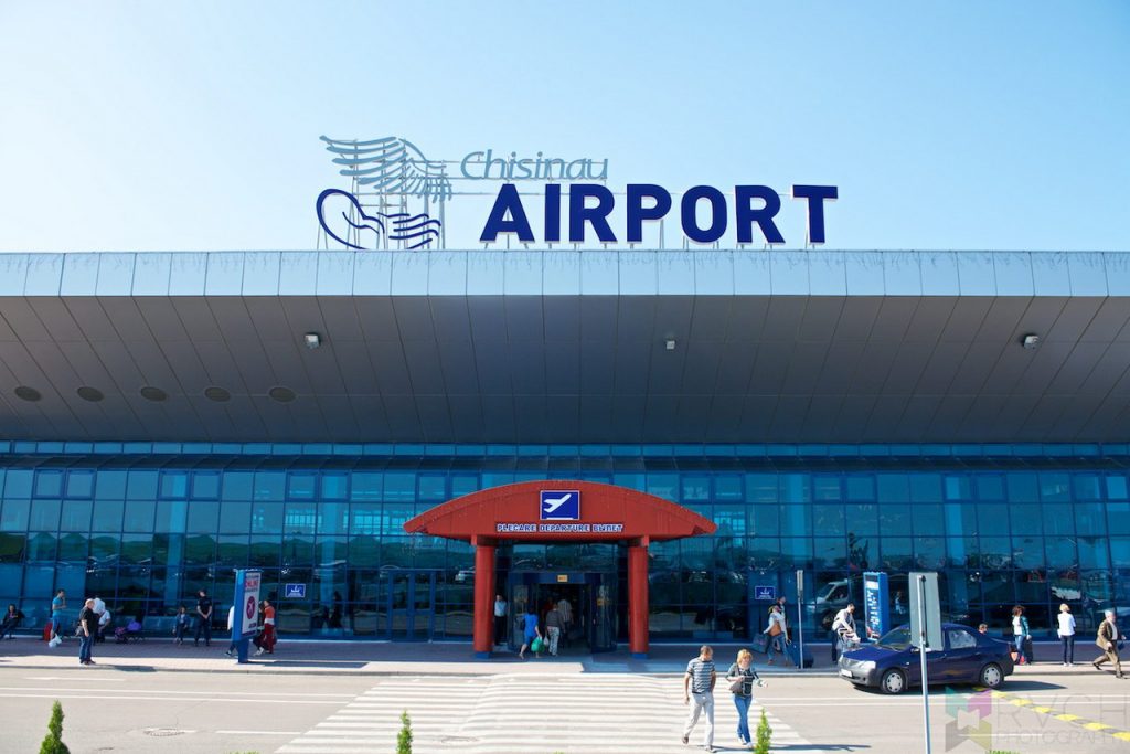 Аеропорт “Кишинів” (KIV) - найближчий зручний варіант для подорожі з Києва - наш досвід та поради