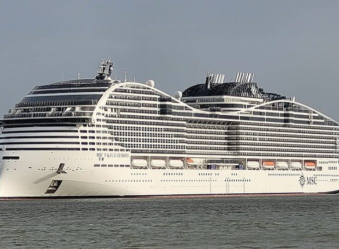 Круїз Європою на сучасному лайнері MSC World Europa, виліт з Варшави 17.05