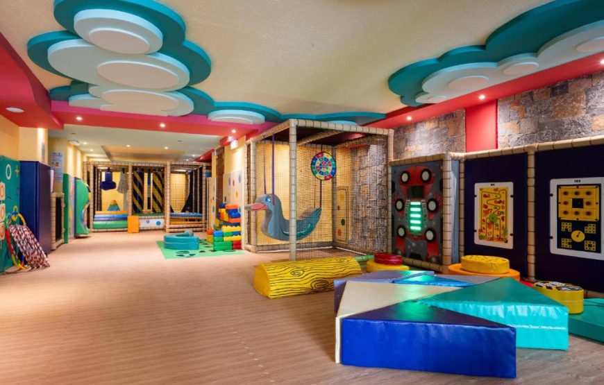 Arina Beach 5* на Криті з ідеальним пляжем та рейтингом 9.1. Виліт з Кишинева, денні рейси