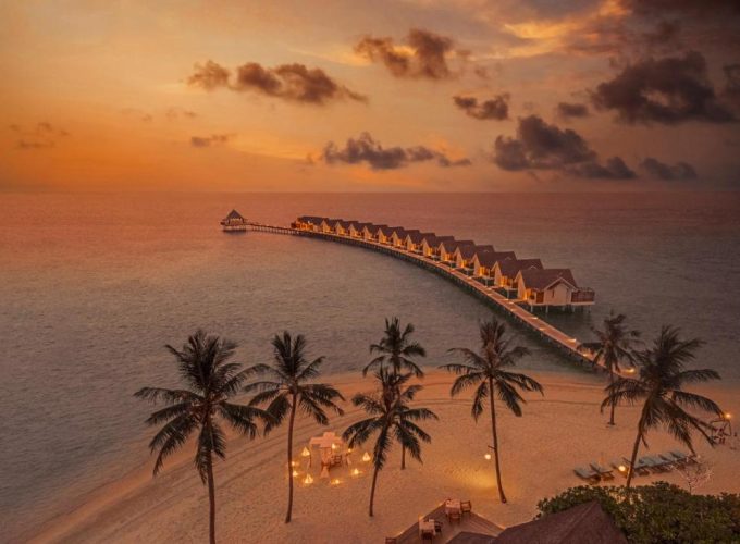 Мальдіви 5* – дві акції від готелю FB=Premium All Inclusive + трансфер на гідролітаку у подарунок